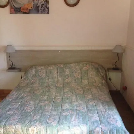 De L'escrinet Ferienhaus
